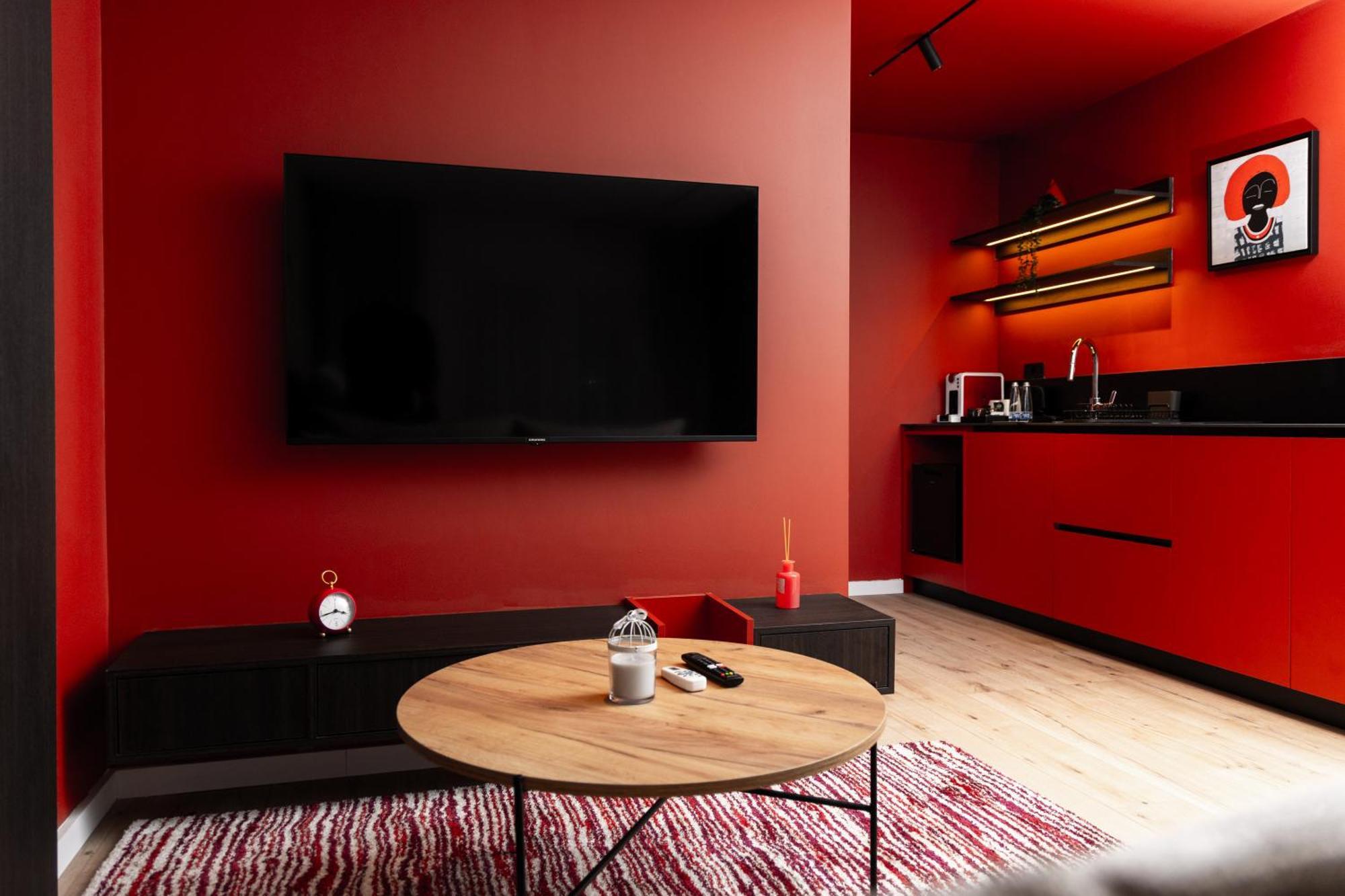 Erika'S Apartments Prishtine Bagian luar foto